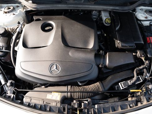 Used 2017 Mercedes-Benz CLA 250 4MATIC image 26