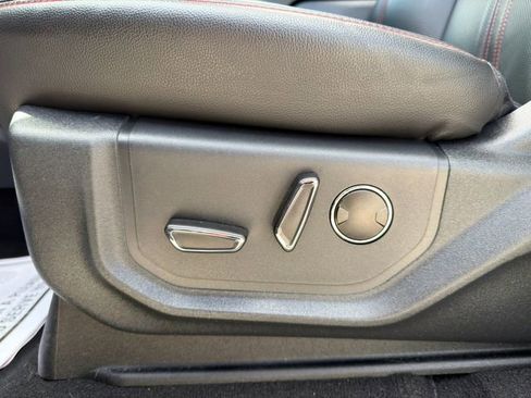 Used 2024 Ford Expedition Limited RWD image 23