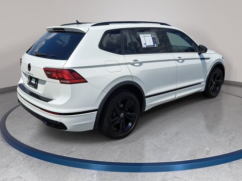 Used 2023 Volkswagen Tiguan SE R-Line FWD image 5