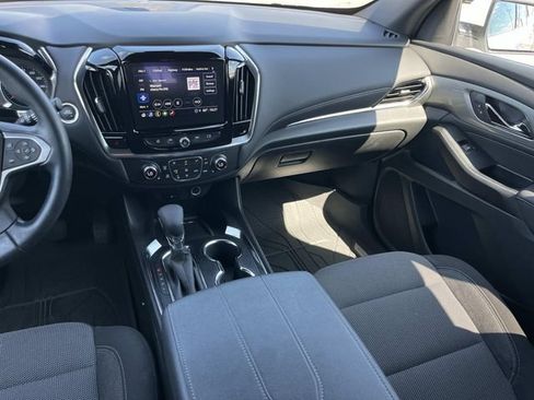 Certified 2023 Chevrolet Traverse LT FWD image 15