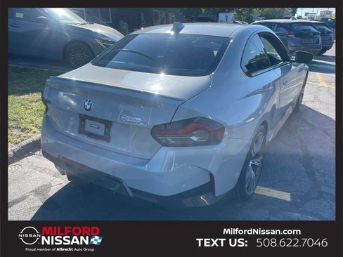 Used 2022 BMW 230i Coupe w/ M Sport Package RWD image 5