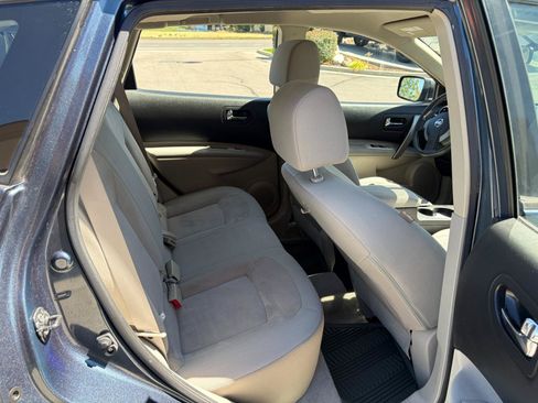 Used 2015 Nissan Rogue S FWD image 7