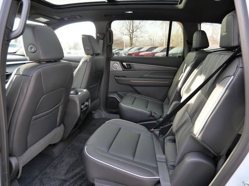 New 2026 Buick Enclave Avenir w/ Super Cruise Package image 4