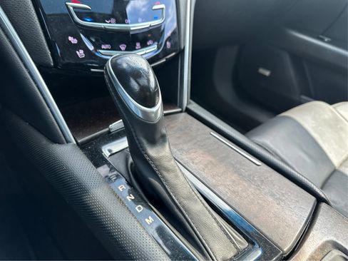 Used 2018 Cadillac XTS Luxury image 44