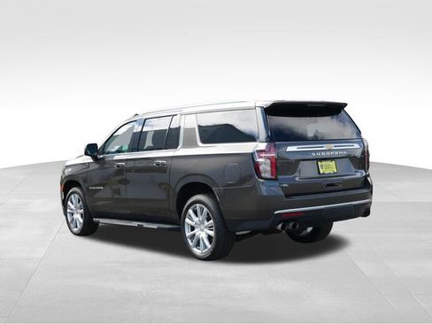 Used 2021 Chevrolet Suburban High Country AWD/4WD image 7