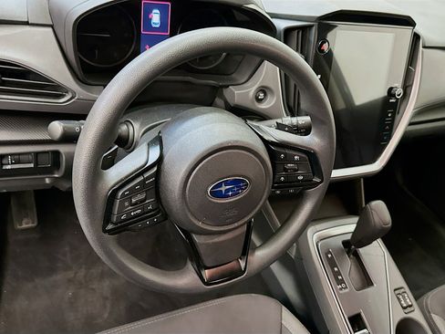 Used 2025 Subaru Crosstrek 2.0i Premium image 18
