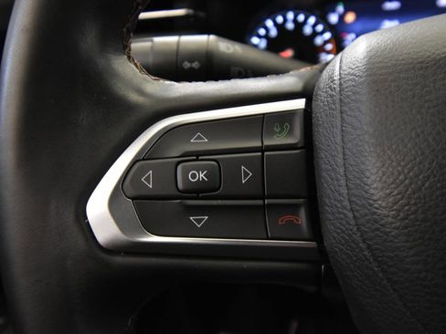 Used 2022 Jeep Compass Limited image 25