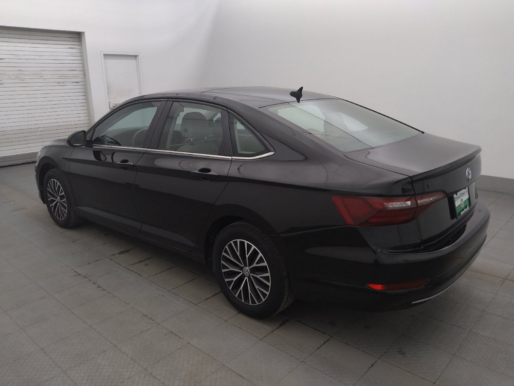 Used 2020 Volkswagen Jetta SE w/ SE Cold Weather Package FWD image 3