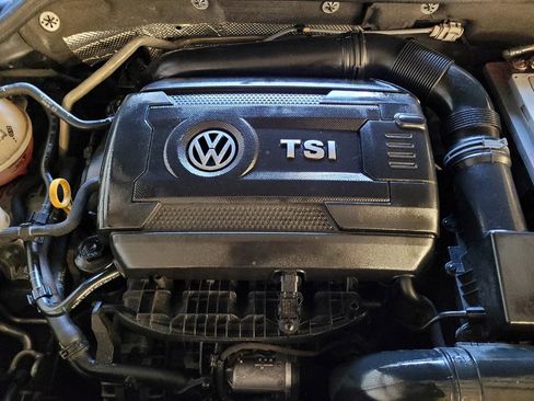 Used 2016 Volkswagen Jetta GLI SEL FWD image 30