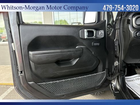 Used 2022 Jeep Gladiator Sport AWD/4WD image 11