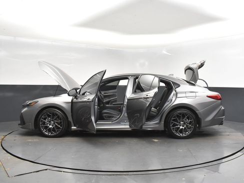 Used 2025 Toyota Camry XSE image 47