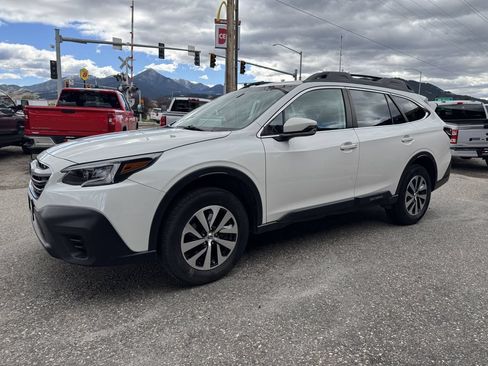 Used 2021 Subaru Outback Premium AWD/4WD image 25