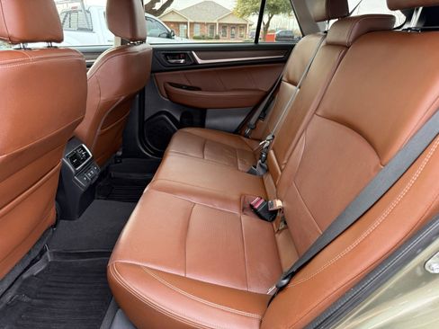 Used 2019 Subaru Outback 3.6R Touring w/ Popular Package #3A image 13