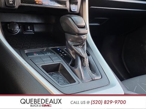 Used 2021 Toyota RAV4 XLE FWD image 22