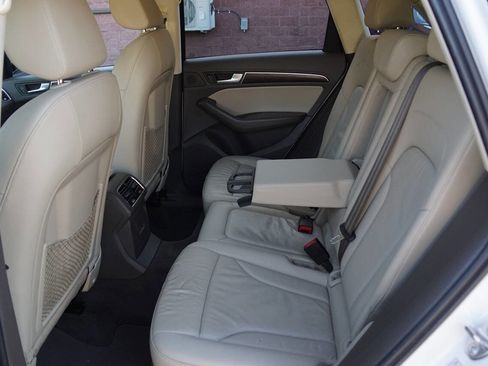 Used 2017 Audi Q5 2.0T Premium image 36