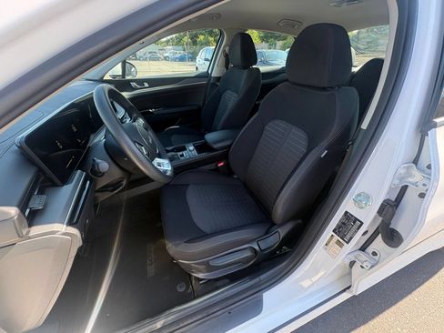 Used 2025 Kia K5 LXS FWD image 35