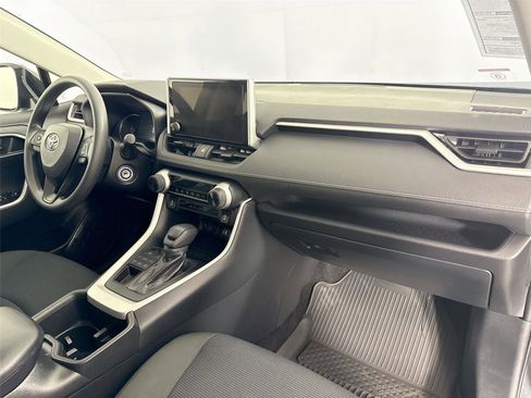 Certified 2025 Toyota RAV4 LE image 39