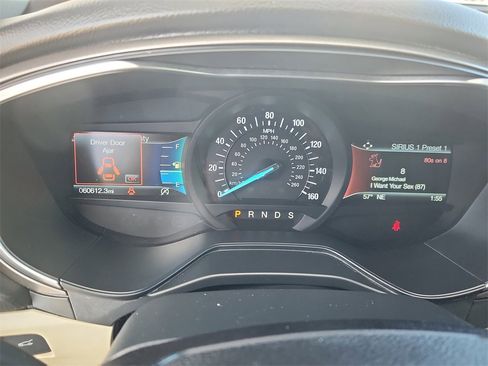 Used 2019 Ford Fusion SE image 20