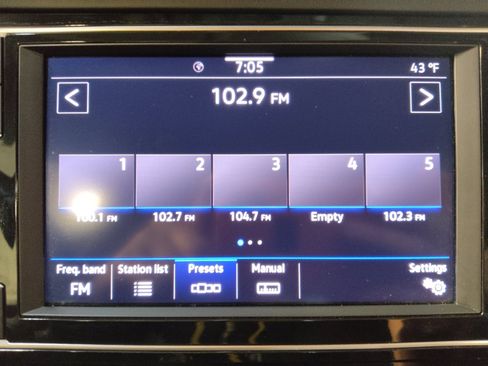 Used 2024 Volkswagen Jetta S image 25