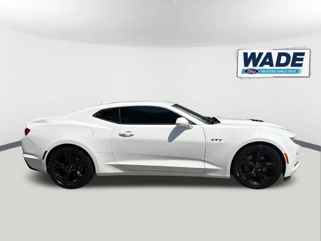 Used 2023 Chevrolet Camaro LT RWD image 4