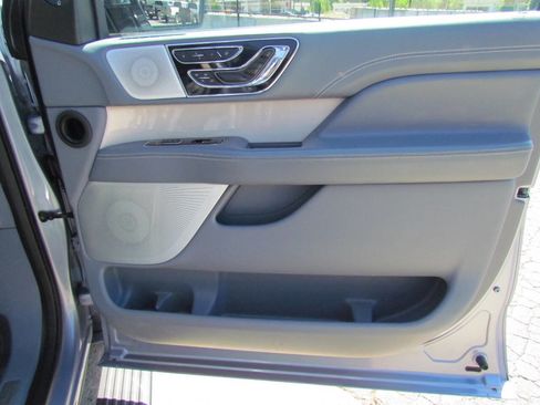 Used 2019 Lincoln Navigator L Black Label w/ Cargo Package AWD/4WD image 21