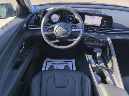 New 2026 Hyundai Elantra Limited FWD image 17