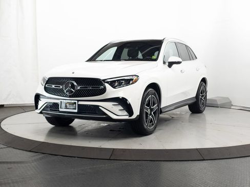 Certified 2026 Mercedes-Benz GLC 300 4MATIC image 3
