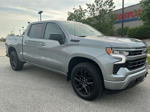 Used 2023 Chevrolet Silverado 1500 RST AWD/4WD image 2