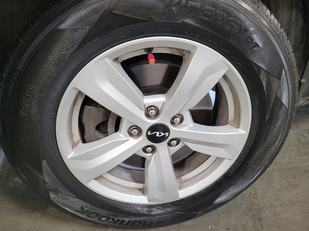 Used 2022 Kia Sorento LX FWD image 31