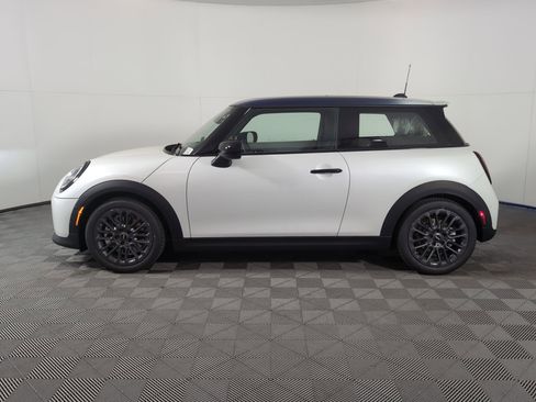 New 2026 MINI Cooper S image 2