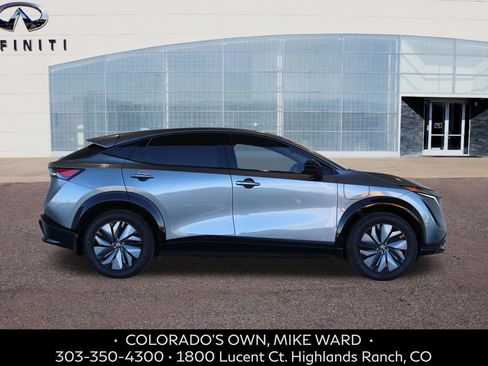 Used 2023 Nissan Ariya AWD image 7