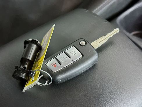 Used 2016 Nissan Rogue S FWD image 22