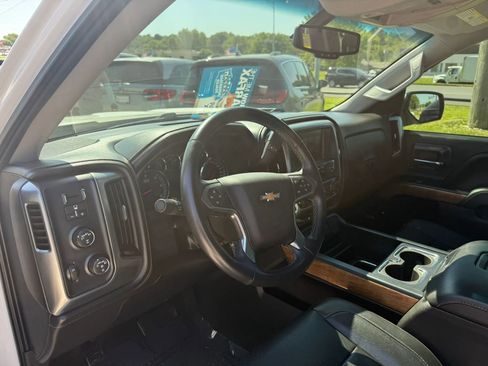 Used 2017 Chevrolet Silverado 1500 LTZ w/ Sport Package AWD/4WD image 13