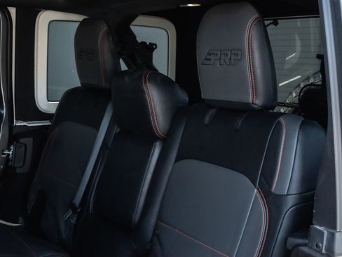 Used 2018 Jeep Wrangler Unlimited Rubicon w/ Dual Top Group image 21