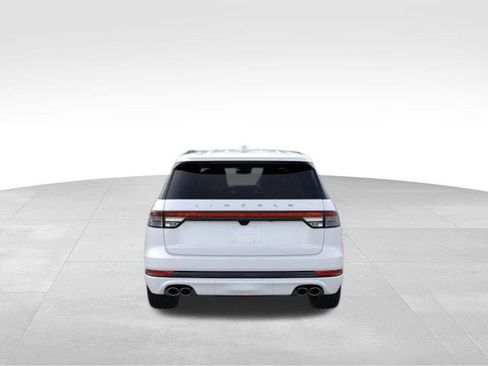 New 2026 Lincoln Aviator AWD w/ Jet Appearance Package image 27