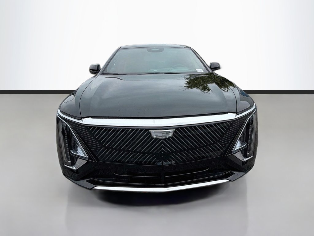 Used 2026 Cadillac Lyriq Signature Luxury w/ LPO, Premium Carpet Package AWD/4WD image 2