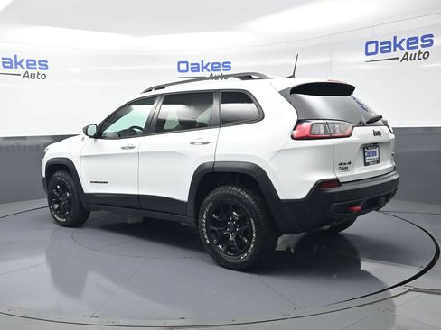 Used 2019 Jeep Cherokee Trailhawk w/ Comfort/Convenience Group AWD/4WD image 6