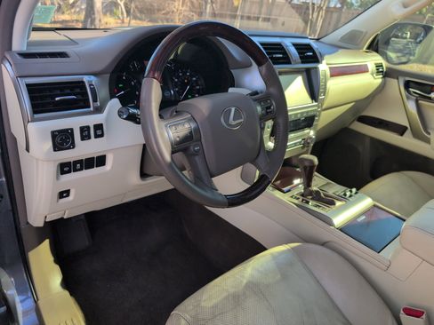 Used 2015 Lexus GX 460 image 21