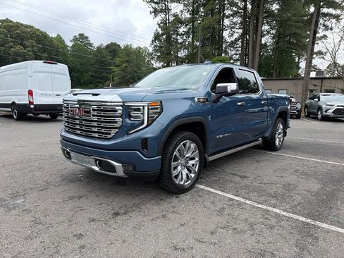 Used 2025 GMC Sierra 1500 Denali AWD/4WD image 2