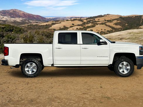 Used 2018 Chevrolet Silverado 1500 LT w/ All Star Edition image 3