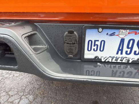 New 2025 Jeep Gladiator Sport image 42