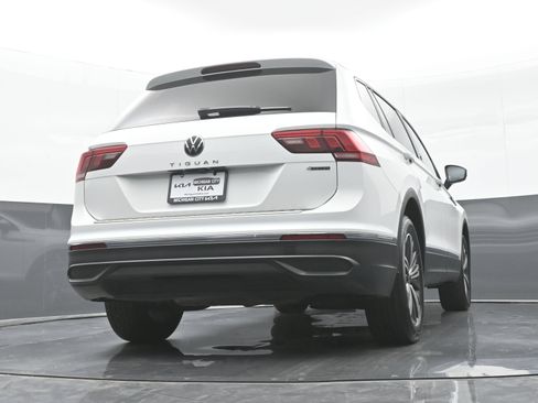 Used 2024 Volkswagen Tiguan Wolfsburg Edition AWD/4WD image 39