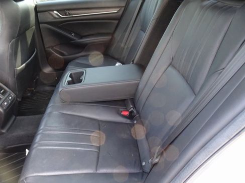 Used 2021 Honda Accord EX-L image 9