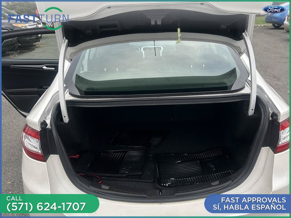 Used 2015 Ford Fusion SE w/ Equipment Group 201A FWD image 21
