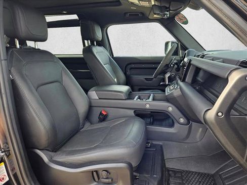 Certified 2023 Land Rover Defender 90 V8 image 21