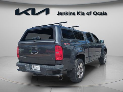 Used 2017 Chevrolet Colorado LT w/ LT Convenience Package image 3