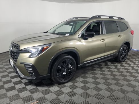 Used 2025 Subaru Ascent Bronze Edition w/ Popular Package #2 AWD/4WD image 9