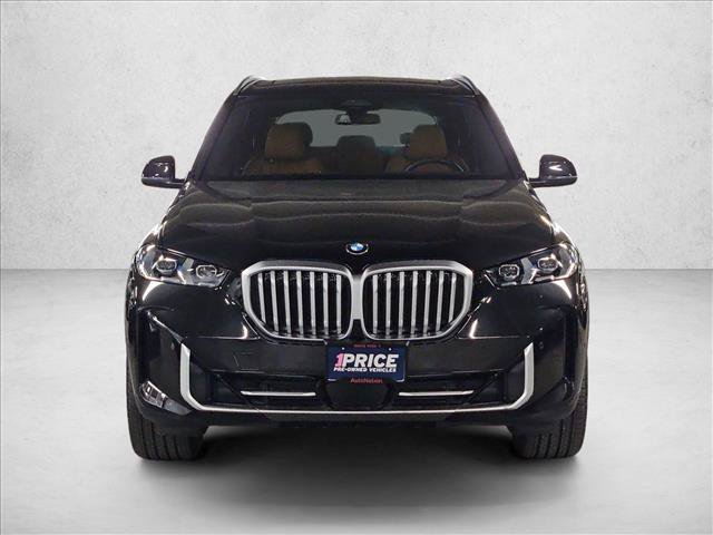 Certified 2026 BMW X5 sDrive40i w/ Parking Assistance Package RWD image 2