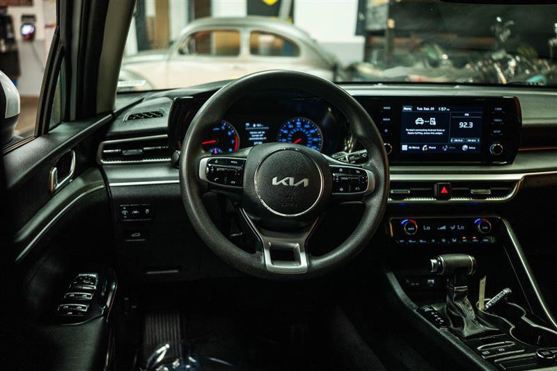 Used 2022 Kia K5 LXS FWD image 15
