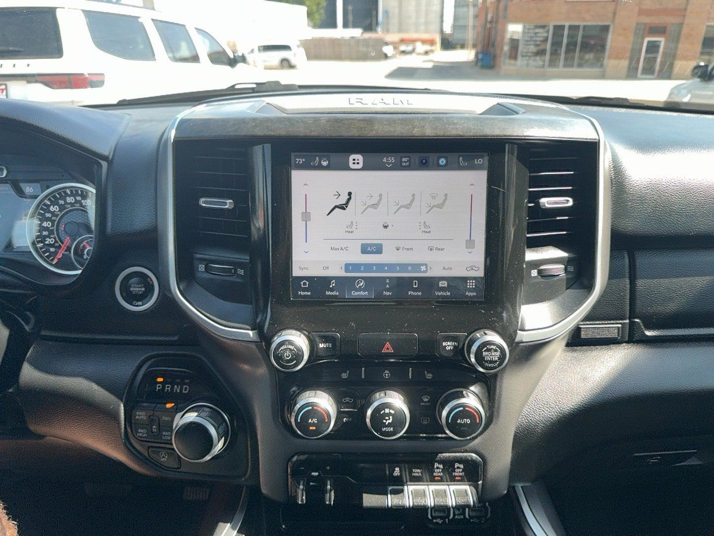 Used 2022 RAM 1500 Big Horn AWD/4WD image 14